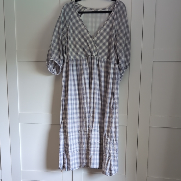Madewell Dresses & Skirts - Madewell Gray Checkered Long Sleeve Dress